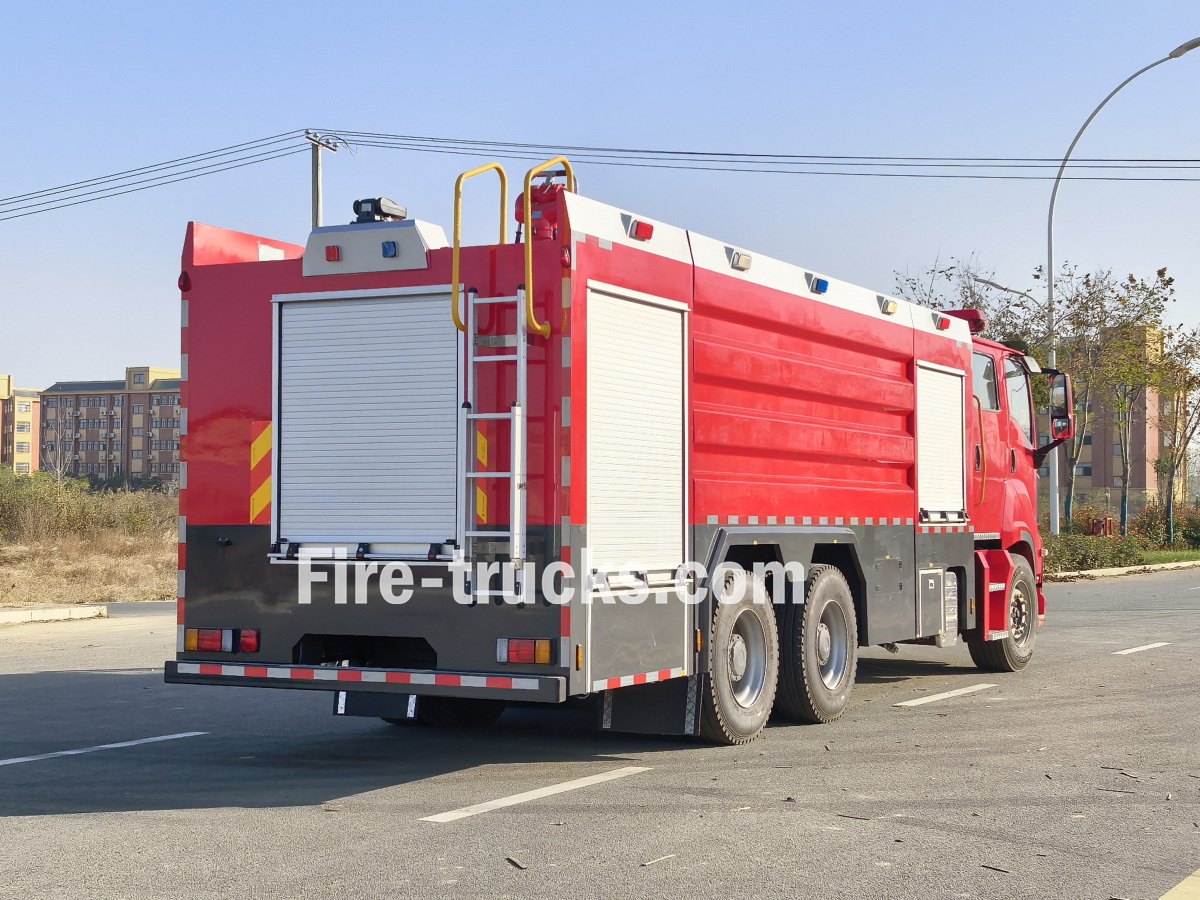 Chile Isuzu double cabin fire truck